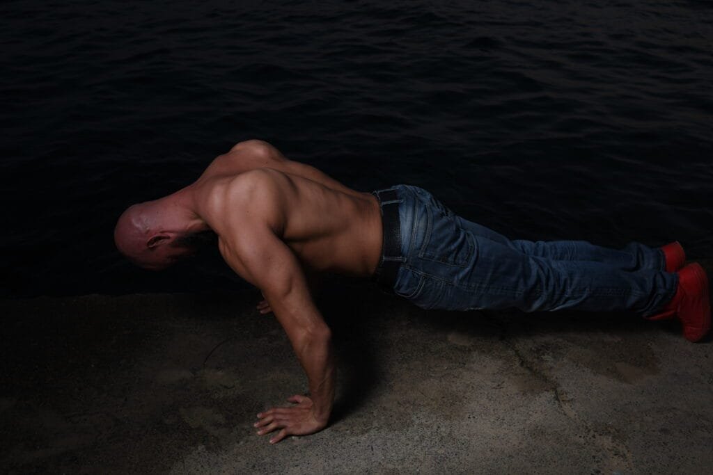 Home 19 sculpted by the gods-activewear-fitness gear-push ups